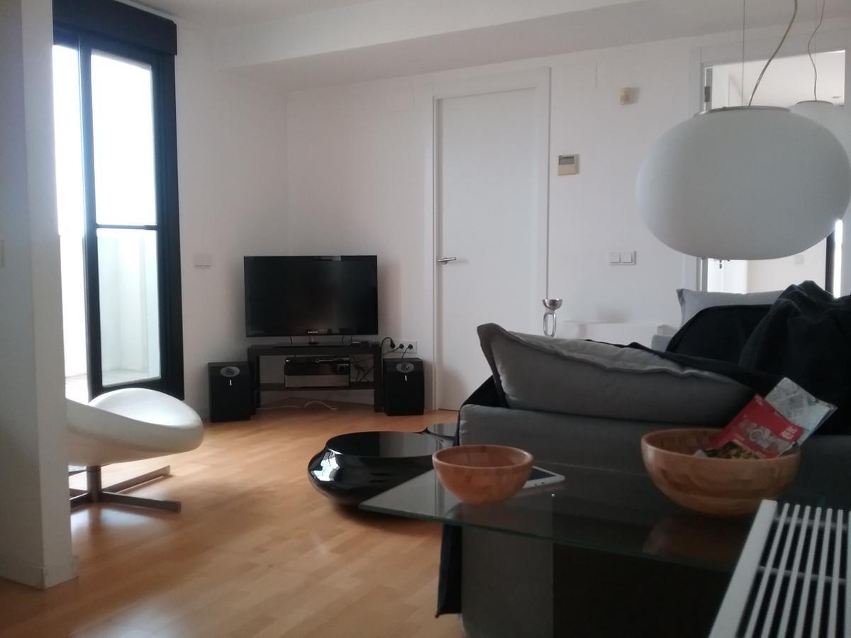 Lovely 2 Bedroom Terrace Wifi Parking Ac Heating Attic Валенсия Экстерьер фото