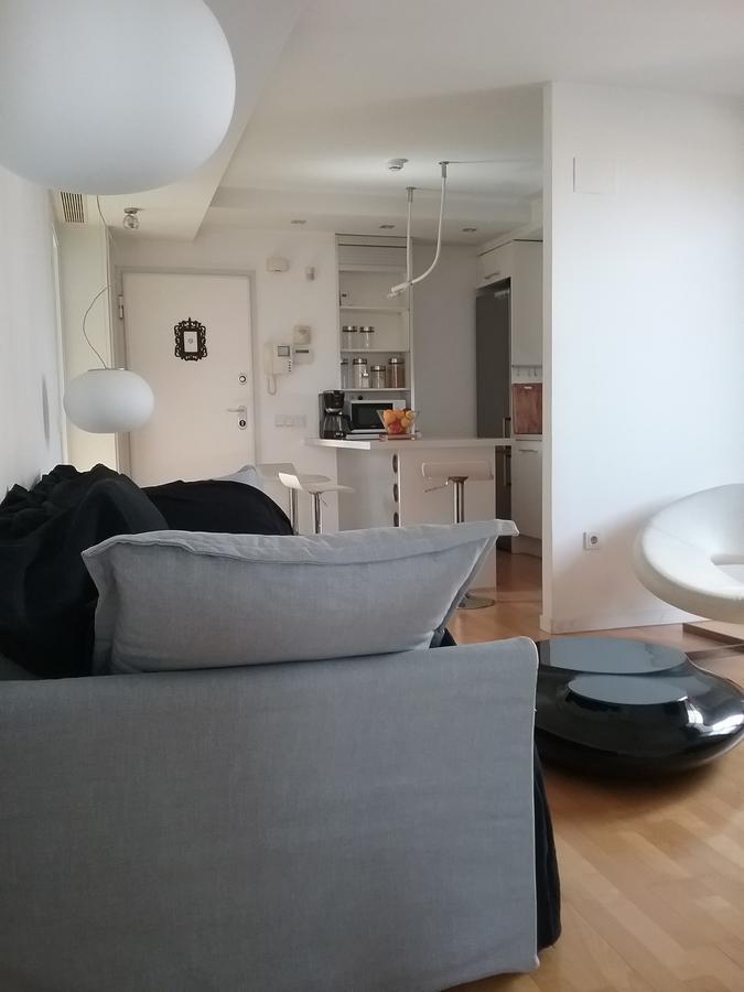 Lovely 2 Bedroom Terrace Wifi Parking Ac Heating Attic Валенсия Экстерьер фото