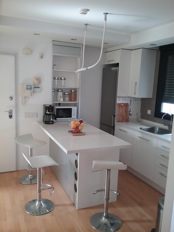 Lovely 2 Bedroom Terrace Wifi Parking Ac Heating Attic Валенсия Экстерьер фото